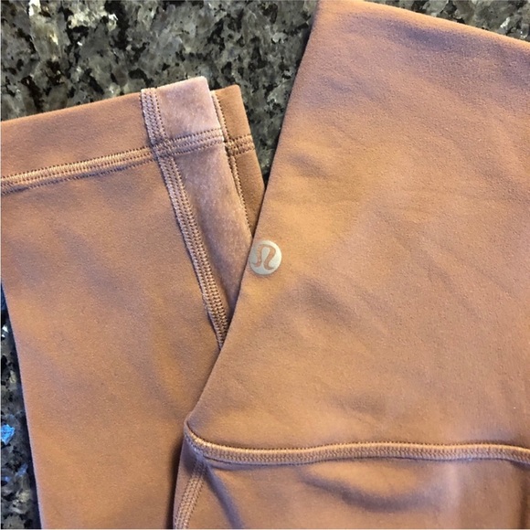Lululemon Special Edition Align SHR Pant 28’ Velvet - Picture 6 of 9